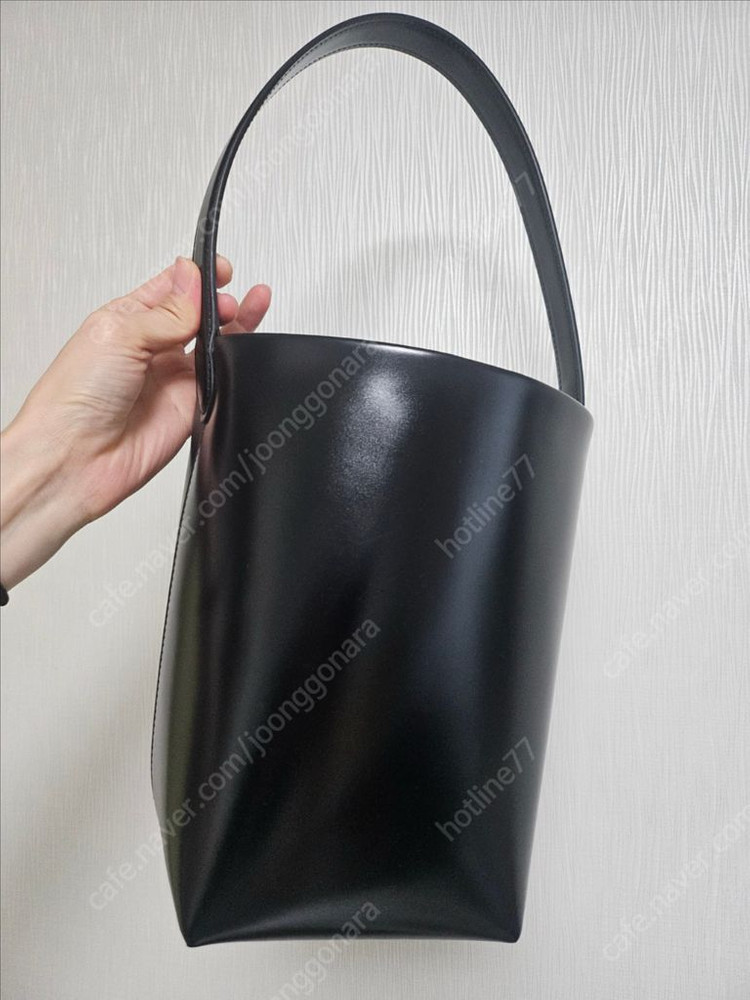 더로우 파크백 이미지