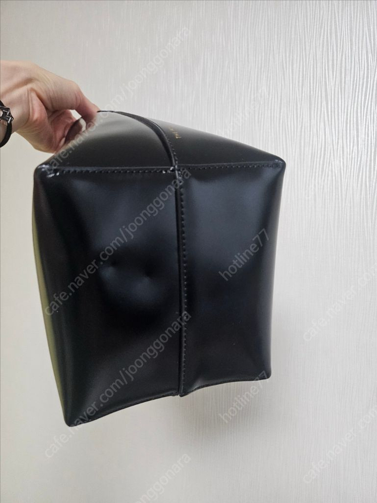 더로우 파크백 이미지