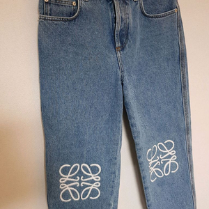 로에베 애너그램 크롭진 데님 청바지