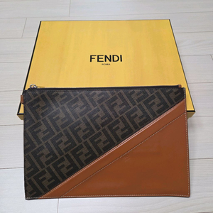 펜디 FF 로고 클러치백