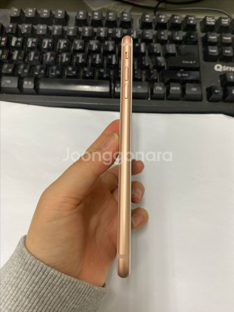 아이폰8플러스 로즈골드 특SSS급 64GB 배터리100%--4