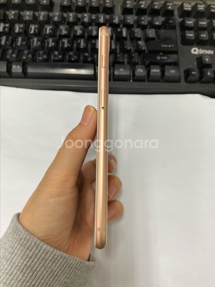 아이폰8플러스 로즈골드 특SSS급 64GB 배터리100%--5