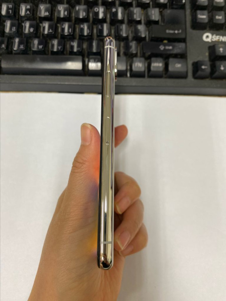 .아이폰XS 실버 SSS급 256GB 배터리100% 이미지