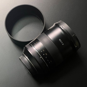 삼양 XP 50mm F1.2 EF마운트 판매합니다.