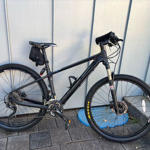 트리가 풀카본 mtb 자전거 판매합니다(풀 xt)