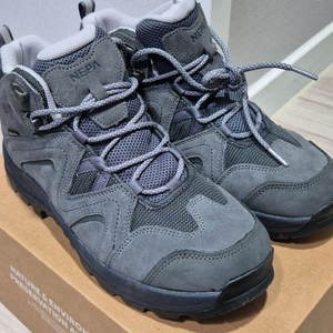 트렉션 맥스 고어텍스 등산화 260