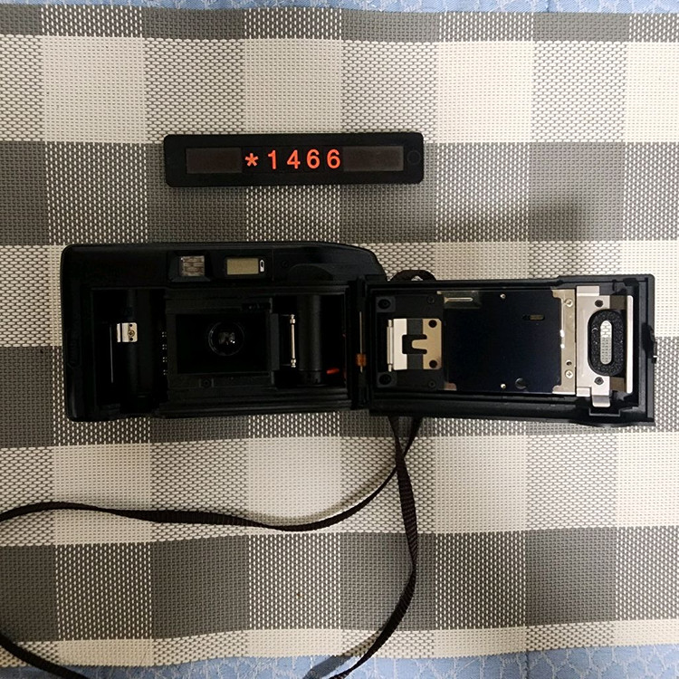 캐논 오토보이 3 데이터백 필름카메라 이미지