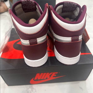 나이키 에어조던1 레트로 하이 OG GS 이미지