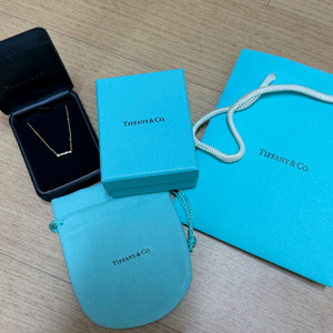 티파니앤코 플뢰르 드 리스 목걸이