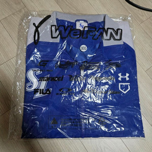 삼성 라이온즈 언더아머 시즌권 점퍼 새상품 이미지