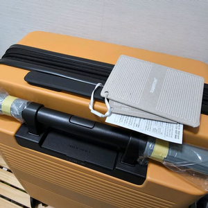 로우로우 여행 캐리어 20인치 37L 새상품