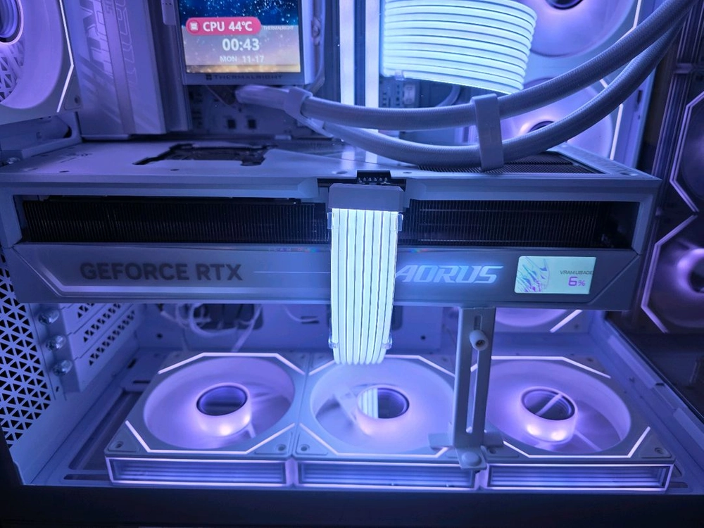 라이젠7 9800X3D RTX5090 어로스마스터 신품PC 이미지