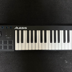 알레시스 v61 마스터키보드 페달 포함