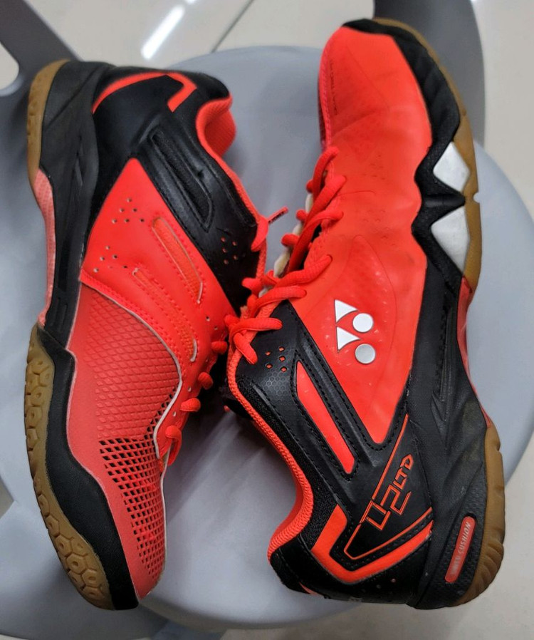 요넥스 배드민턴화 빨간색 270 QUATTRO FIT--1