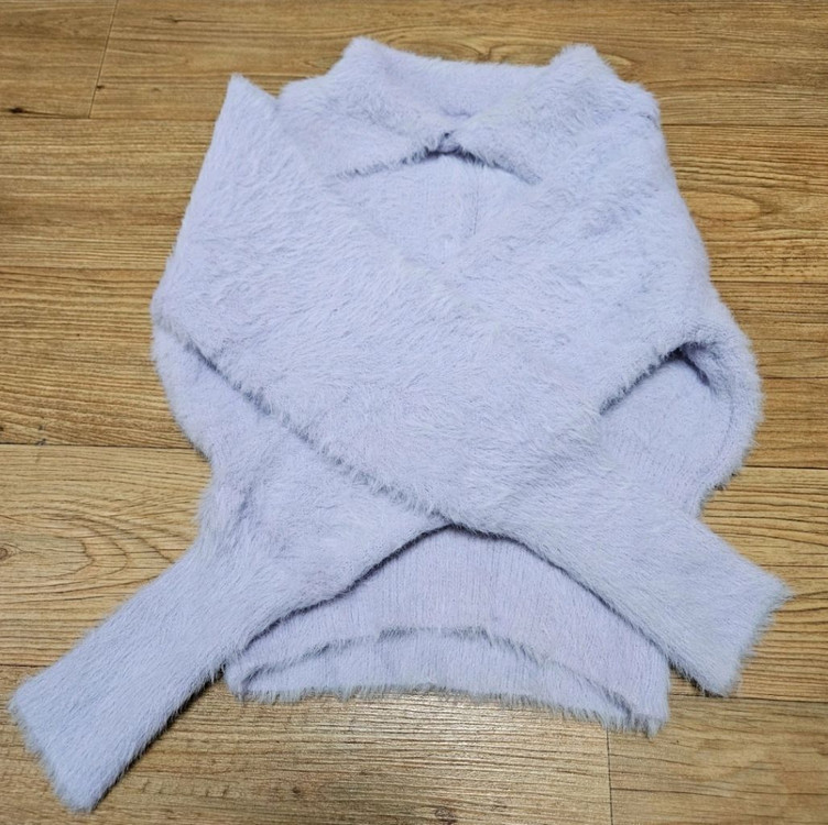 보들보들 연보라색 카라 니트--2