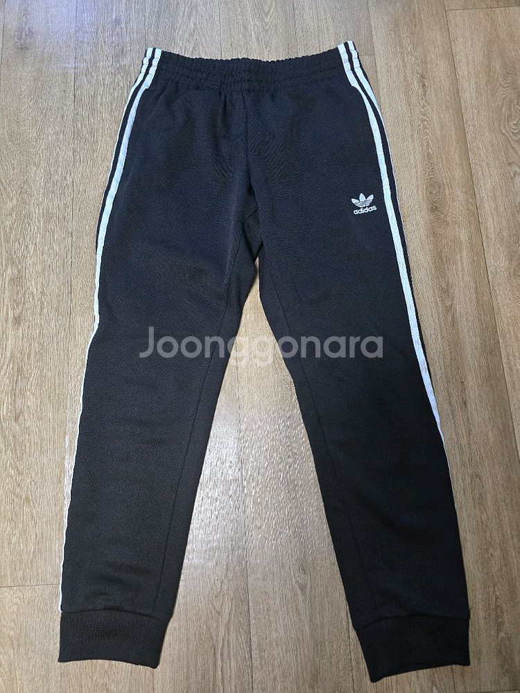 아디다스 슈퍼스타 조거 트랙팬츠 블랙 M사이즈 팝니다--0