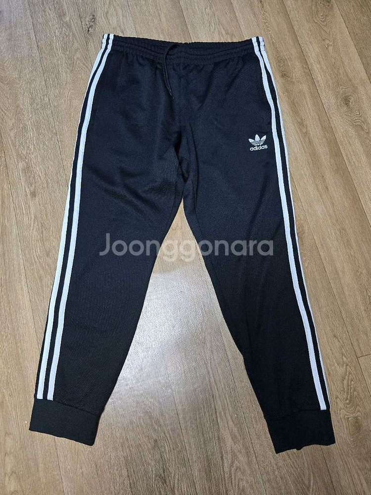 아디다스 슈퍼스타 조거 앵클 트랙팬츠 블랙 M 팝니다--0
