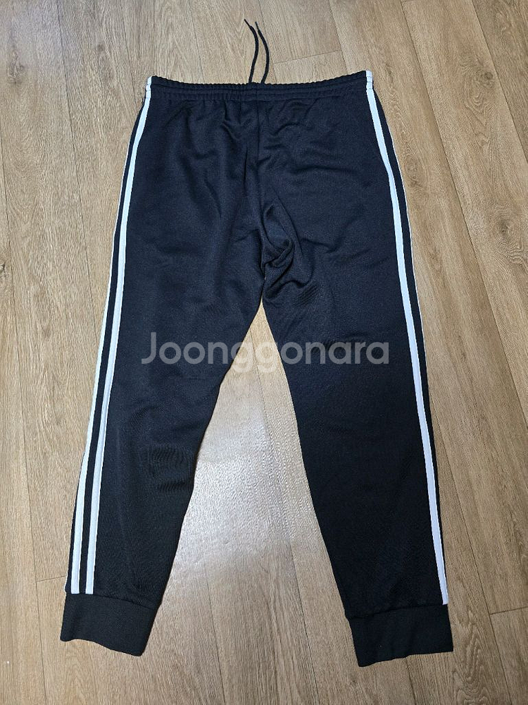 아디다스 슈퍼스타 조거 앵클 트랙팬츠 블랙 M 팝니다--2