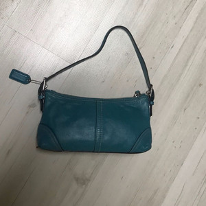 코치 올소가죽 미니백, 톤다운하늘색