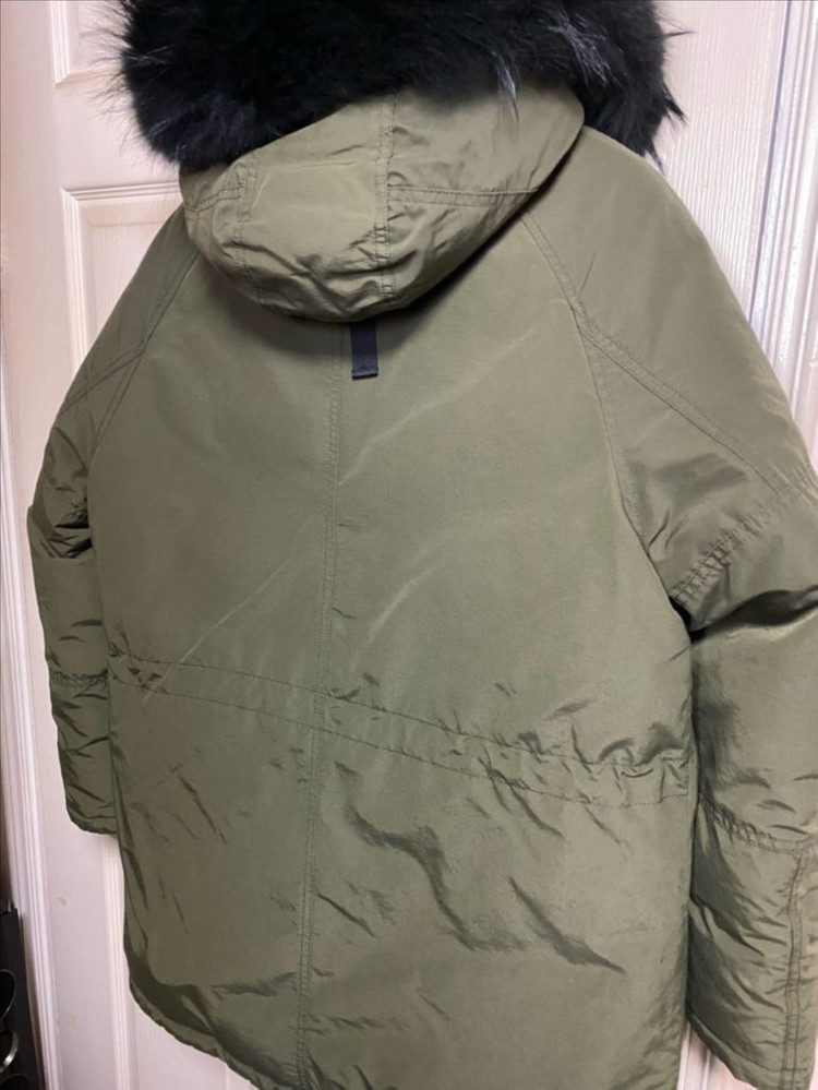 Bean Pole. 빈폴 BA-2구스다운 야상 패딩. 100사이즈. 카키색. 이미지