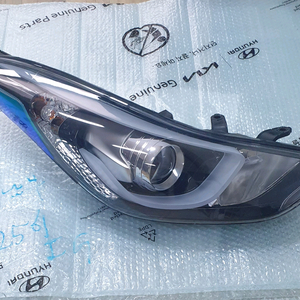 현대 더뉴아반떼MD 면발광 헤드라이트