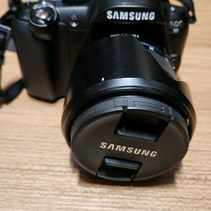 삼성 NX10 미러리스 카메라 18-55mm 렌즈