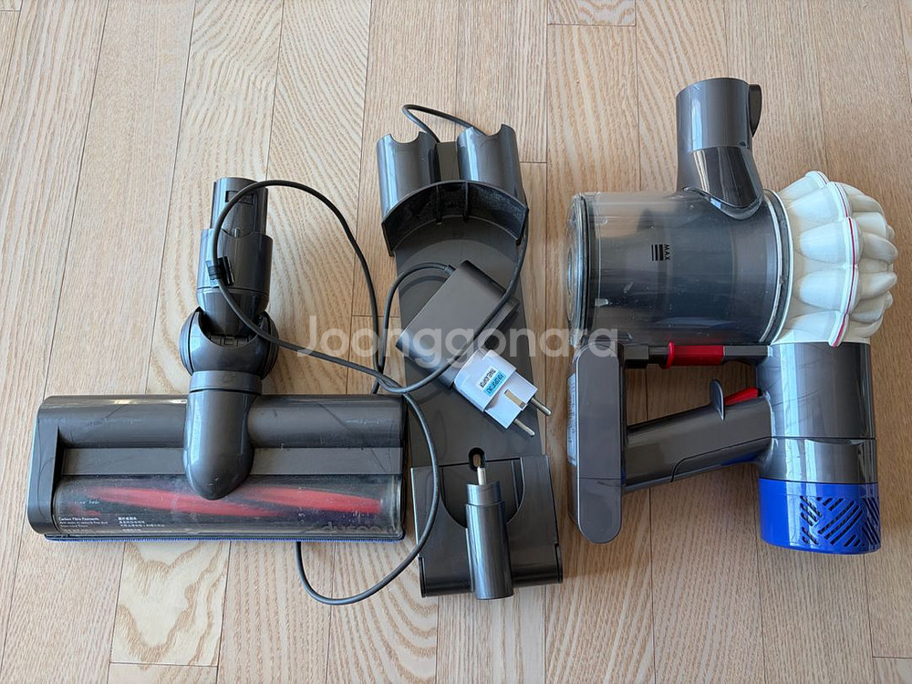 다이슨 V6 무선청소기--0