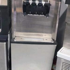 웰아이스F332 소프트아이스크림기계3구요거트아이스크림기계