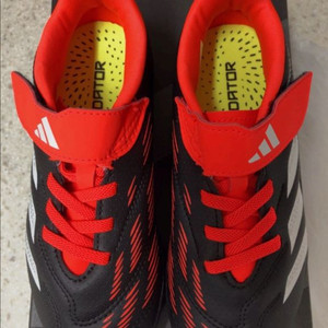 아디다스 프레데터 축구화 190 새상품