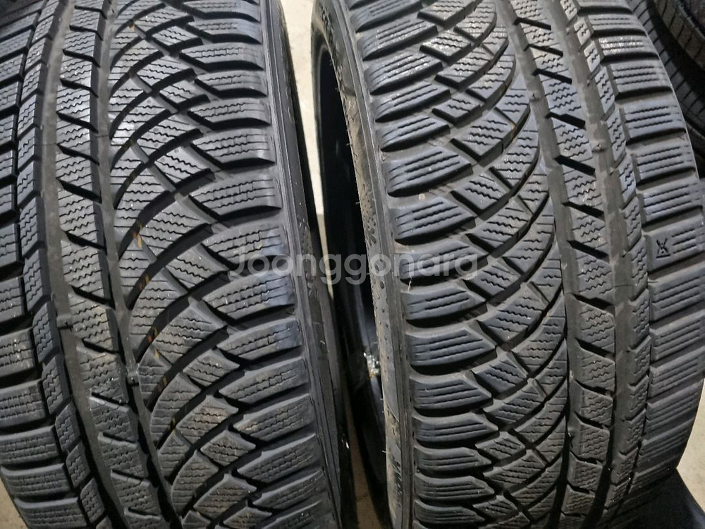 225 50 17 스노우타이어 중고2개--0