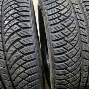 225 50 17 스노우타이어 중고2개