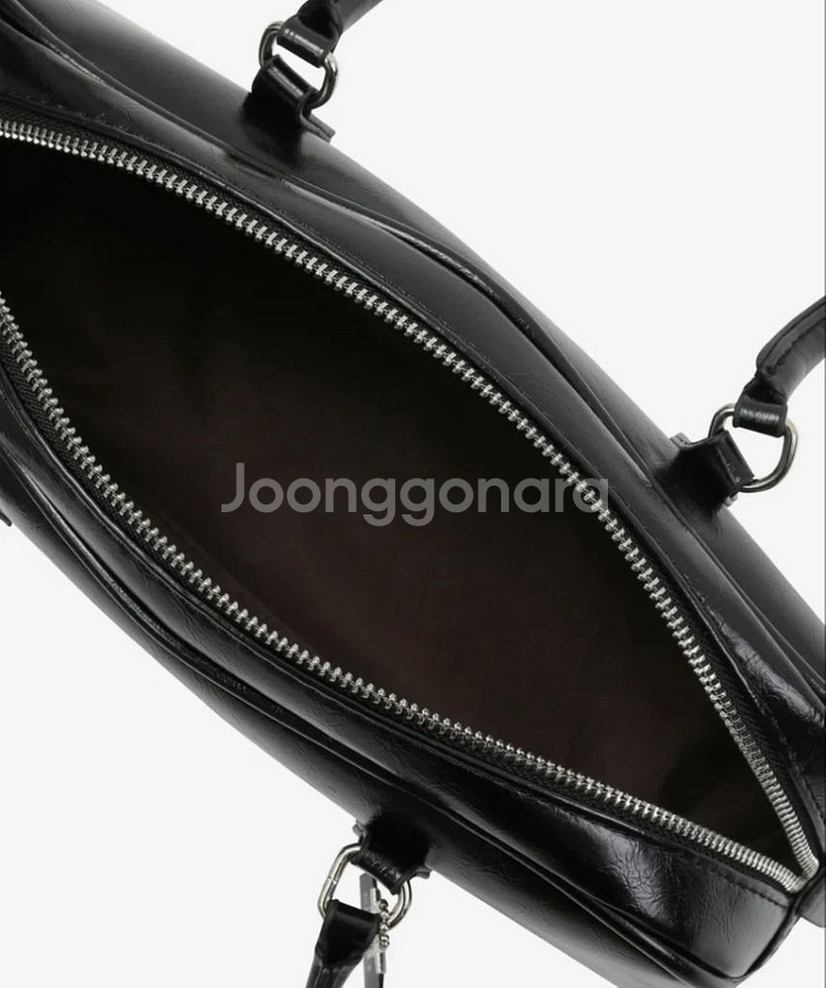 무센트 로마 크랙 레더 숄더 볼링백 블랙--3