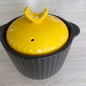 네오플램 네이처쿡 뚝배기와 데일리라이크 수저통