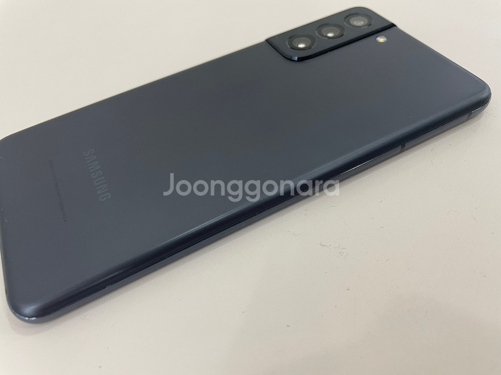 갤럭시 S21 블랙 무잔상 S급 중고폰공기계--3