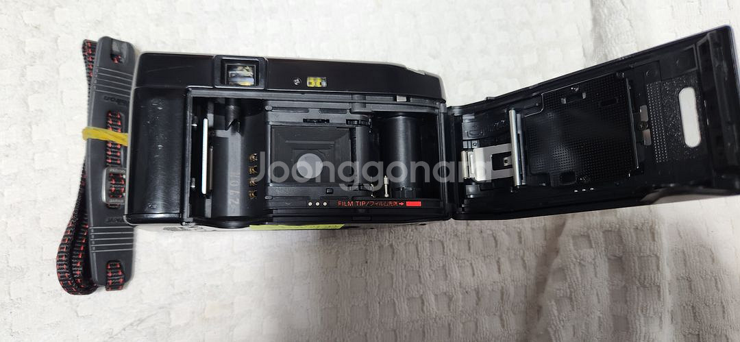 니콘L35AD3(A급), 렌즈35/2.8(사진 잘나오는 단렌즈), 스트랩.--7