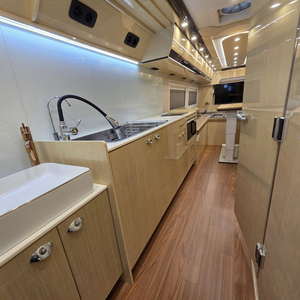 에어로타운 캠핑카 (09년식_유로4, G엔진(커먼레일), 140,000km) 이미지