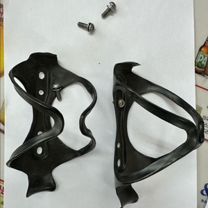 자전거 물통 카본케이지 이미지