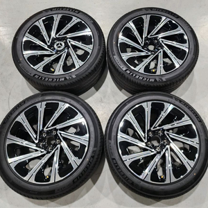 벤츠 W214 E300 익스클루시브 19인치 휠타이어, 미쉐린타이어