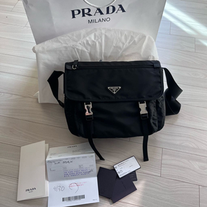 프라다 리나일론 메신저 숄더백 1BD671