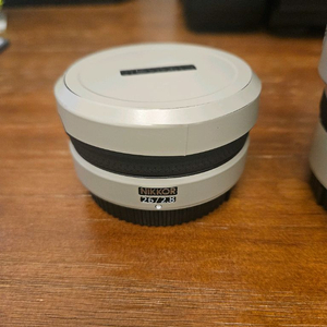 니콘z 26mm f/2.8 렌즈