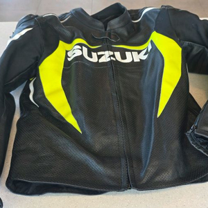 스즈키 오토바이 가죽 라이딩 자켓 이미지