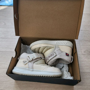 뉴발란스 키즈 부츠 180