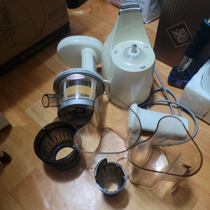 스트로만 화이트 착즙기