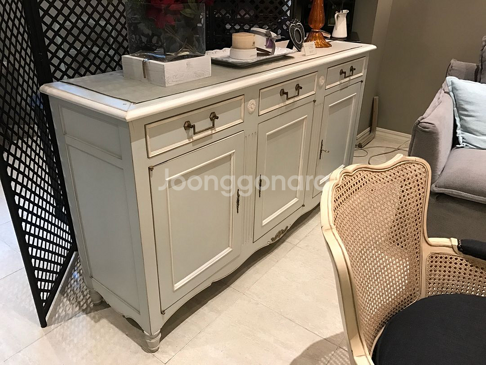 마넬 몽티니 앤틱 빈티지 콘솔 서랍장/장식장--2