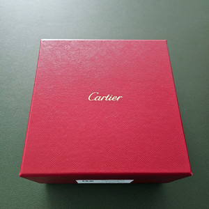 까르띠에 러브팔찌 케이스