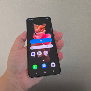 갤럭시 Z플립3 크림 256기가 A급 팔아요