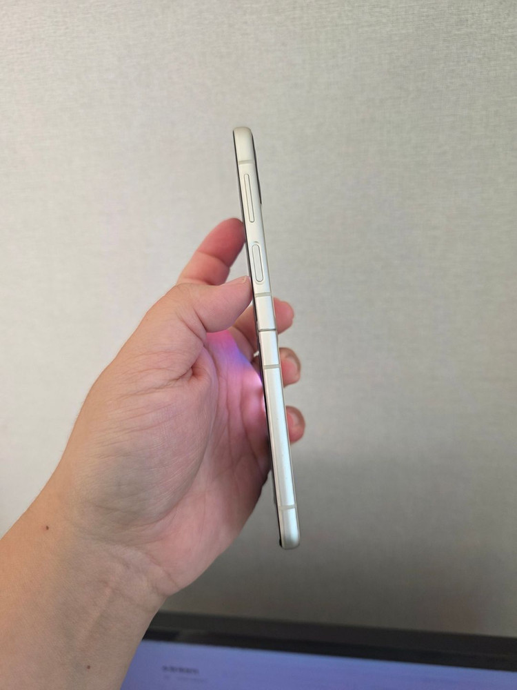 갤럭시 Z플립3 크림 256기가 A급 팔아요--2