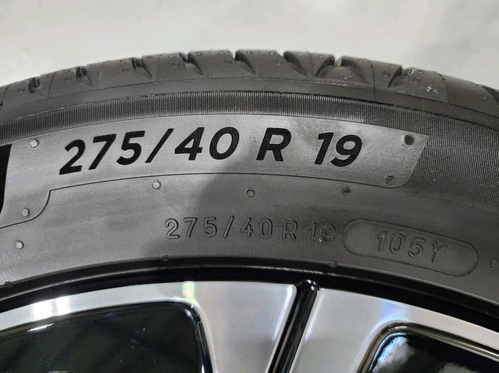벤츠 W214 E300 익스클루시브 19인치 휠타이어, 미쉐린타이어 이미지