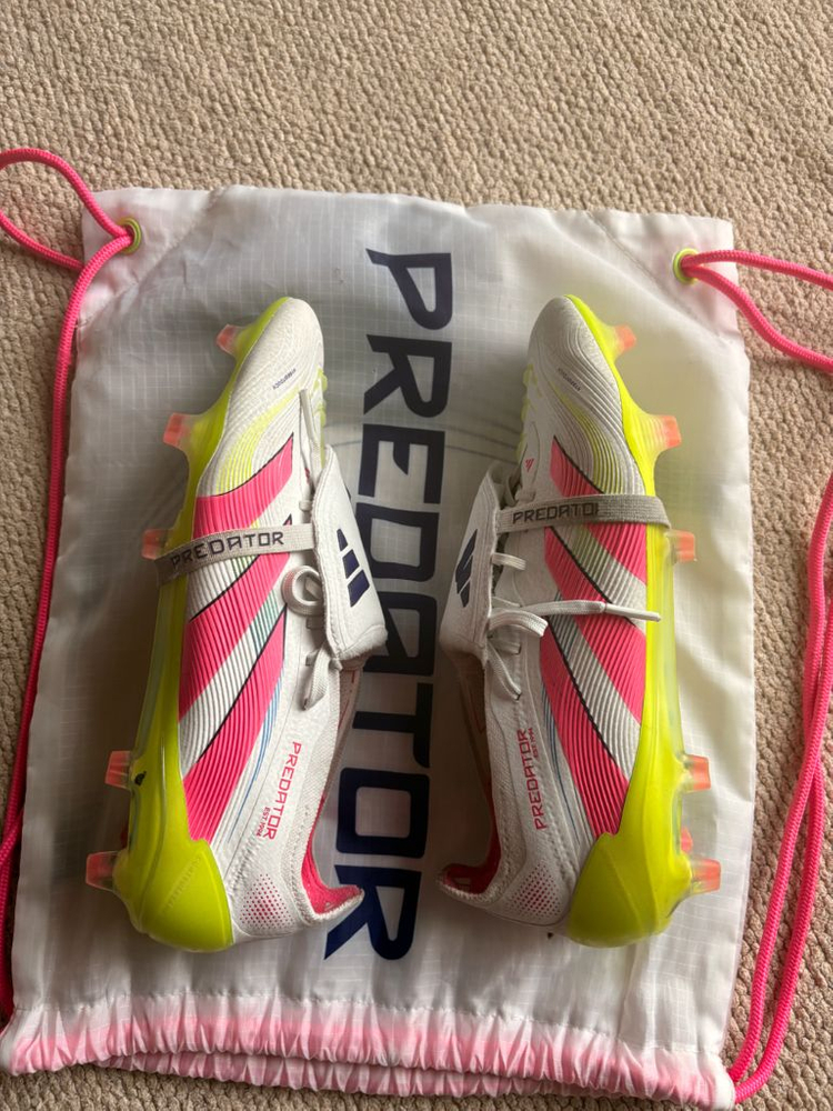 아디다스 프레데터 엘리트 축구화 사이즈255 이미지