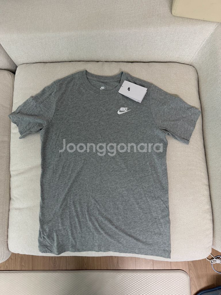 나이키 키즈 여성 엠브로이드 퓨추라 주니어 반팔티셔츠--1